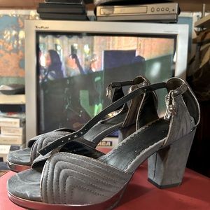 Silver/Grey Ecote Heels